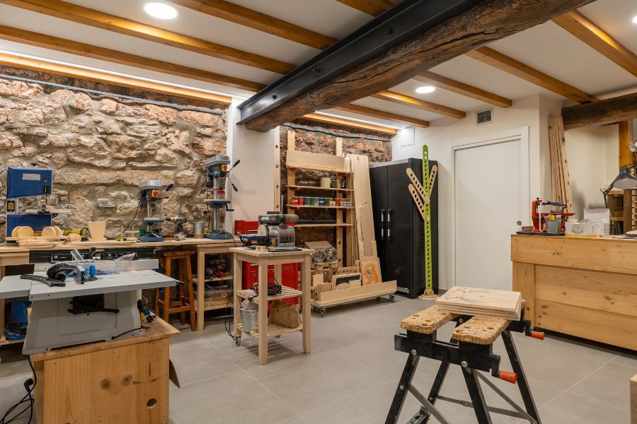 must have tools for your home workshop