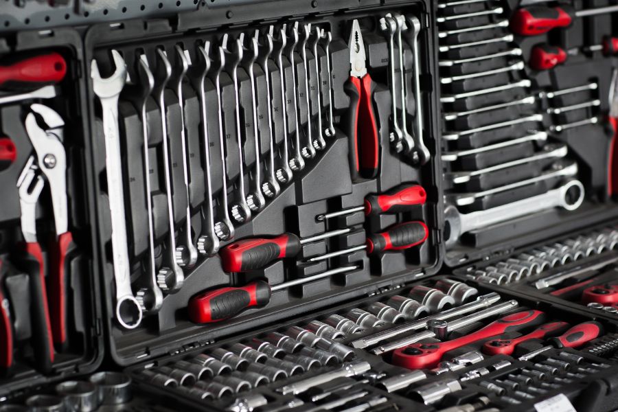 how to properly maintain and store your tools